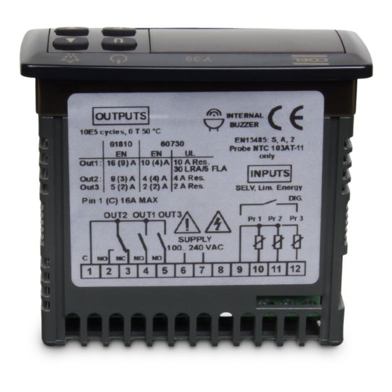 Controlador digital de refrigeração Coel Y39-HRRR visto da parte superior.